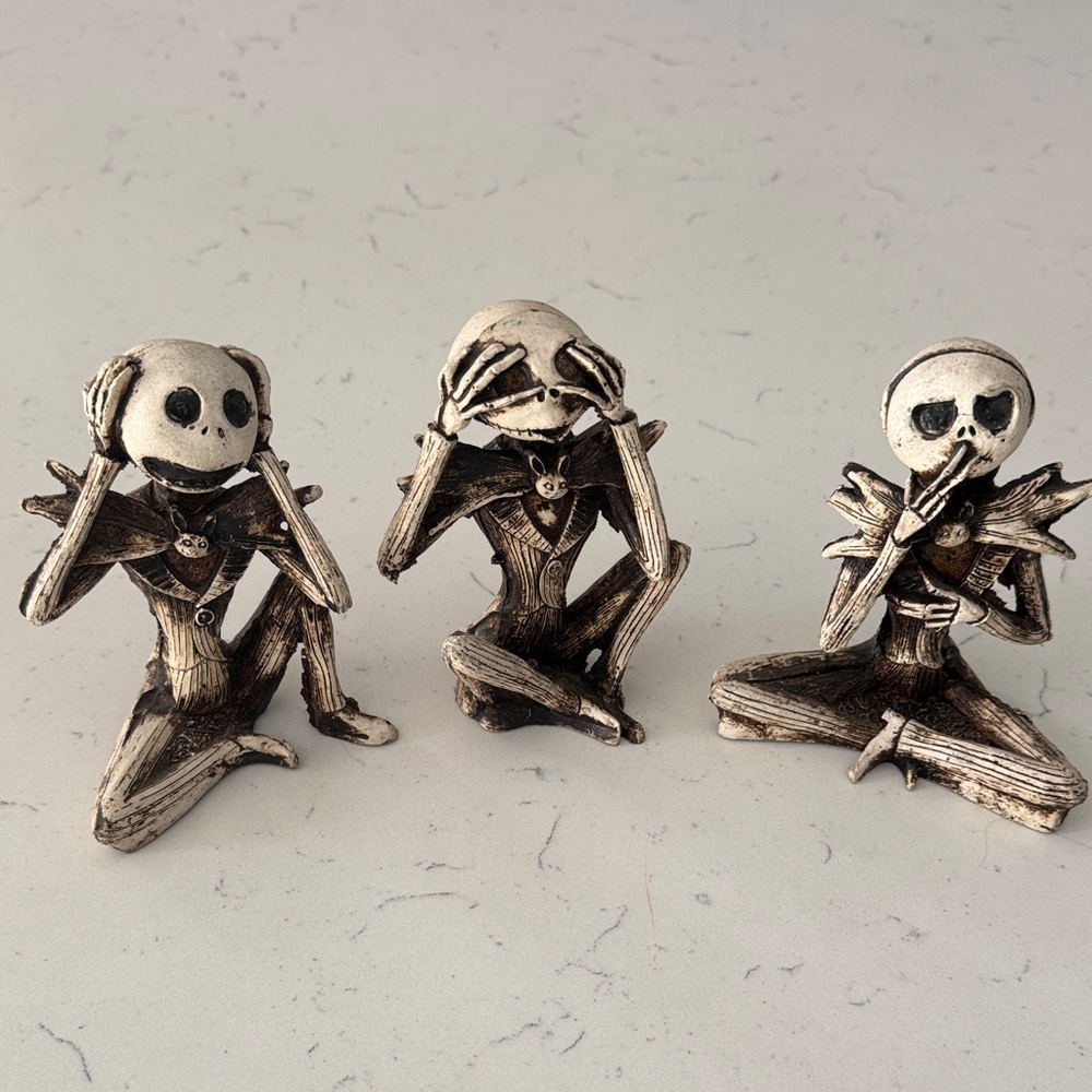 Jack Skeleton Figurine Set - Like New